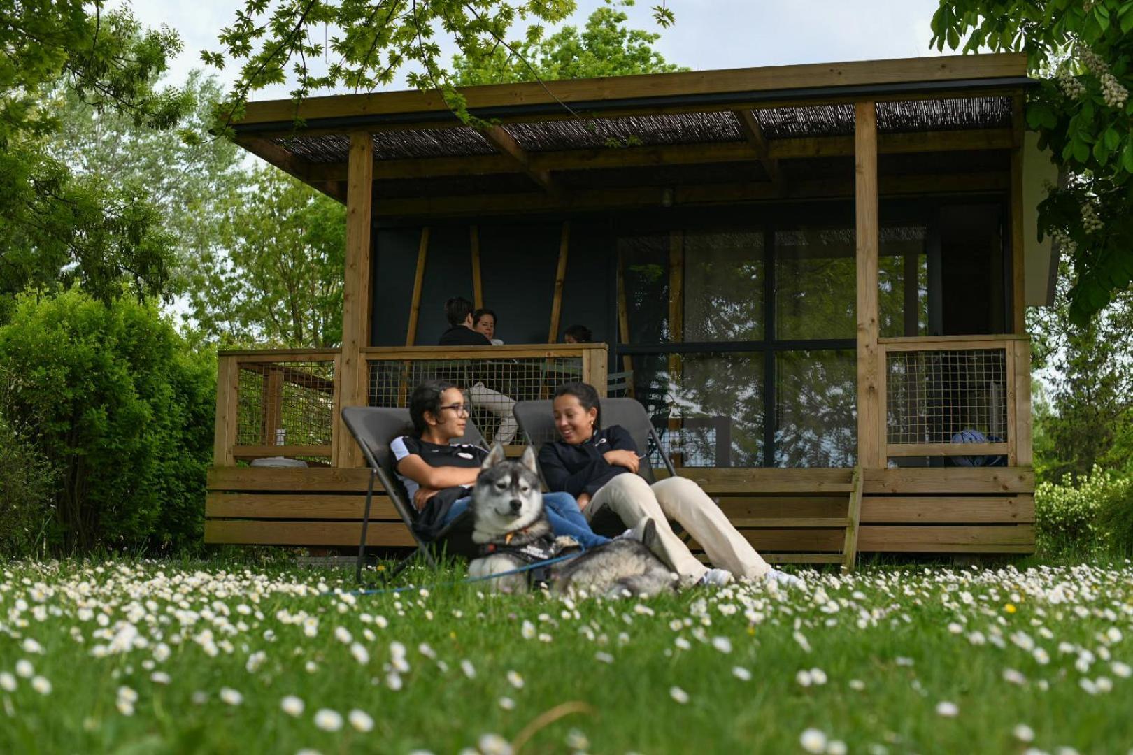 Onlycamp Camping le Champ d'été Reyssouze Extérieur photo